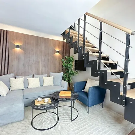 Stylish & Chic Duplex Near Eiffel Tower * 巴黎