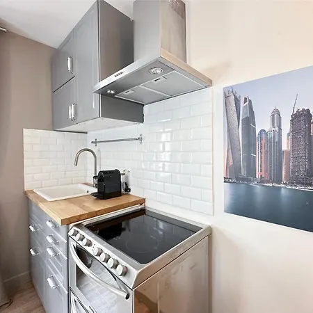 Stylish & Chic Duplex Near Eiffel Tower 巴黎