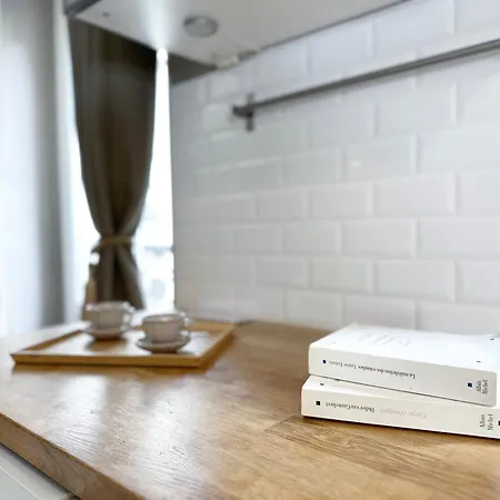 Stylish & Chic Duplex Near Eiffel Tower 公寓 *