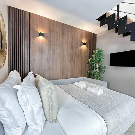 Stylish & Chic Duplex Near Eiffel Tower Lägenhet
